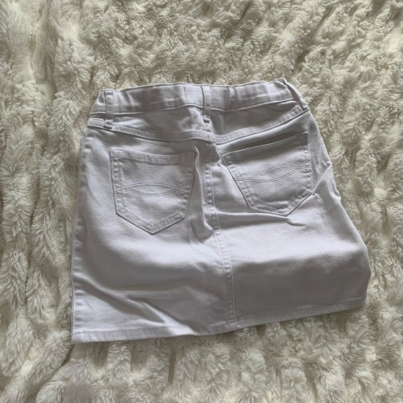Abercrombie & Fitch Kids | White Jean Skirt - Picture 2 of 3